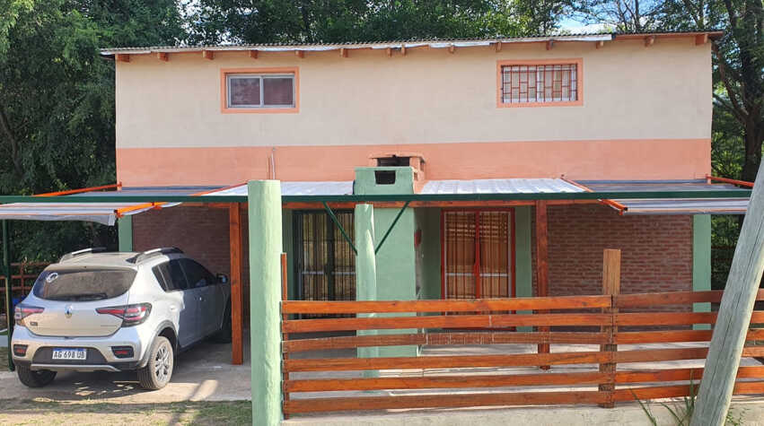 Foto principal de Tres Vertientes en Villa Parque Síquiman