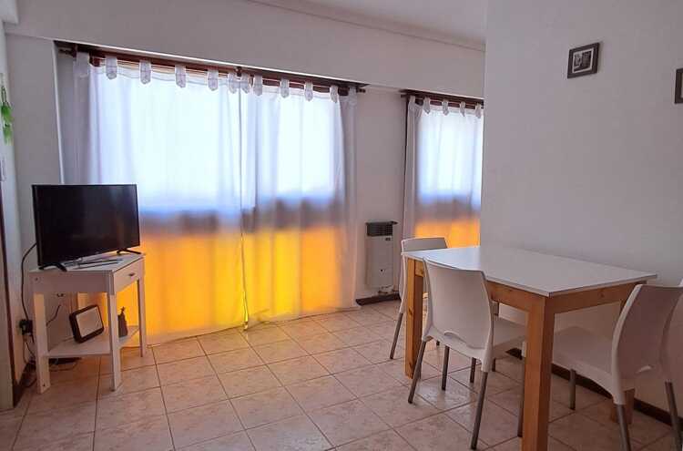 Foto principal de Departamento La Perla , a 2 cuadras del mar. en Mar Del Plata