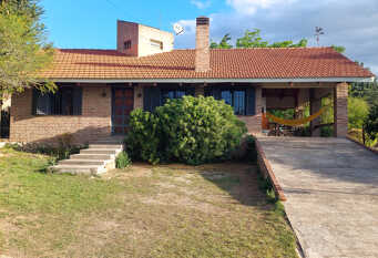 Foto 1 de la galería de Casa con pileta en Cabalango - Sierras de Córdoba IG alquile en Cabalango