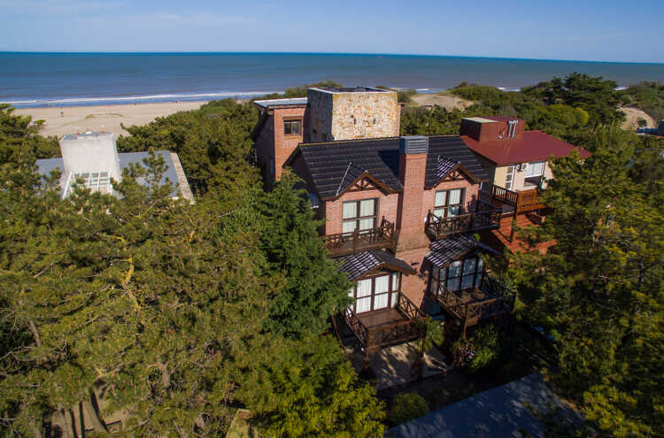 Foto principal de Cabañas Flores del bosque en Mar De Las Pampas
