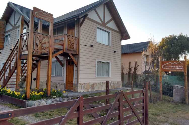 Foto principal de Latitud Patagonia Complejo de Cabañas en San Carlos De Bariloche