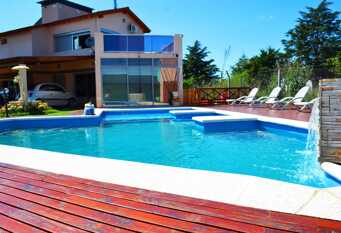 Foto 1 de la galería de Key Complejo de Cabañas en Villa Parque Síquiman