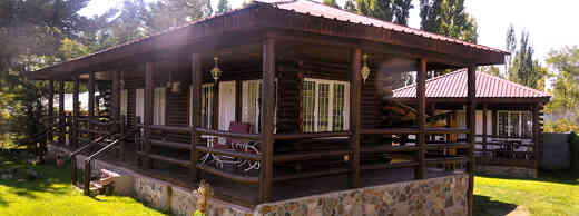 Foto 1 de Las Golondrinas Complejo de Cabañas en Potrerillos