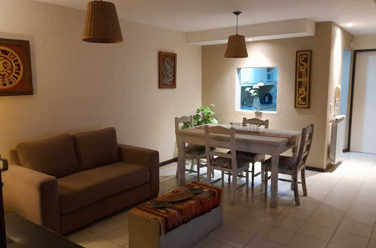 Foto principal de DUPLEX tipo casa c/cochera y parrilla. UBICADÍSIMO-Seg priv en Guaymallen