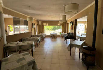 Foto 1 de la galería de Hotel y Cabañas Brisas de Oro en Villa Carlos Paz