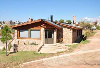 Foto 1 de la galería de Cabaña Tierra de Vertientes en Villa Carlos Paz