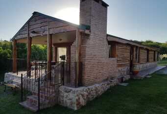 Foto 1 de la galería de Cabaña Lago Azul (sobre la Playa del Lago) en Villa Carlos Paz