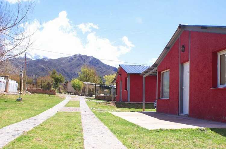 Foto principal de Valle del Sol Complejo de Cabañas en Potrerillos