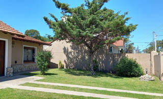 Foto 1 de La Empedrada Casas de Vacaciones en Villa Gesell