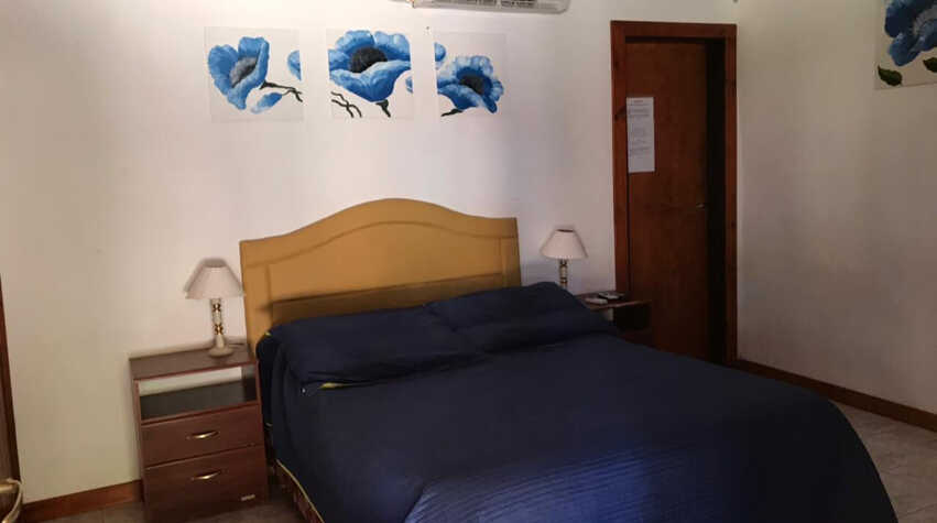 Foto principal de Hosteria La Media Luna en Dique Florentino Ameghino