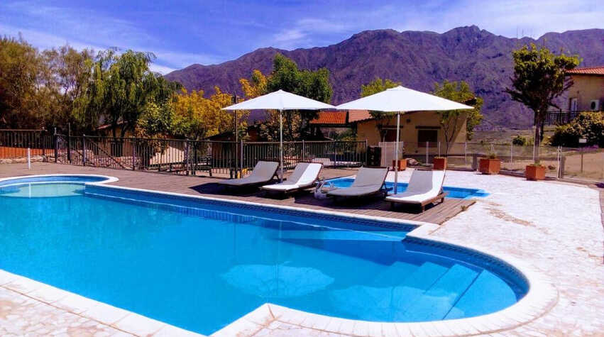 Foto principal de Aguilas De Piedra Complejo de Cabañas en Blanco Encalada