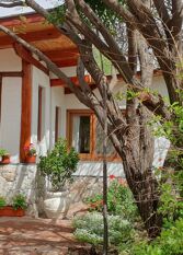 Foto 2 de la galería de Cabañas Jardín Dorado en Charbonier