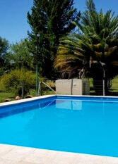 Foto 2 de la galería de Villa Regina Casa con Gran Jardín, Piscina y Quincho en Maipu