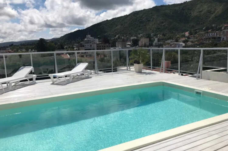 Foto principal de Tu escape perfecto: céntrico, cómodo y con piscina en Villa Carlos Paz