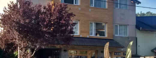 Foto 1 de Administración Arqgónica Edificio Del Valle Patagonia en San Martín De Los Andes
