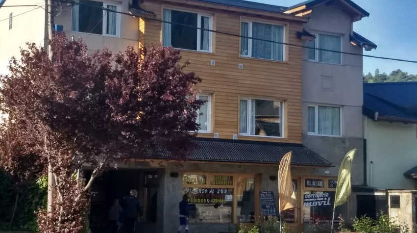 Foto principal de Administración Arqgónica Edificio Del Valle Patagonia en San Martín De Los Andes