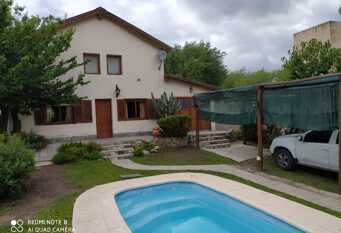 Foto 1 de la galería de Cabaña Los Hermanos en Villa Giardino