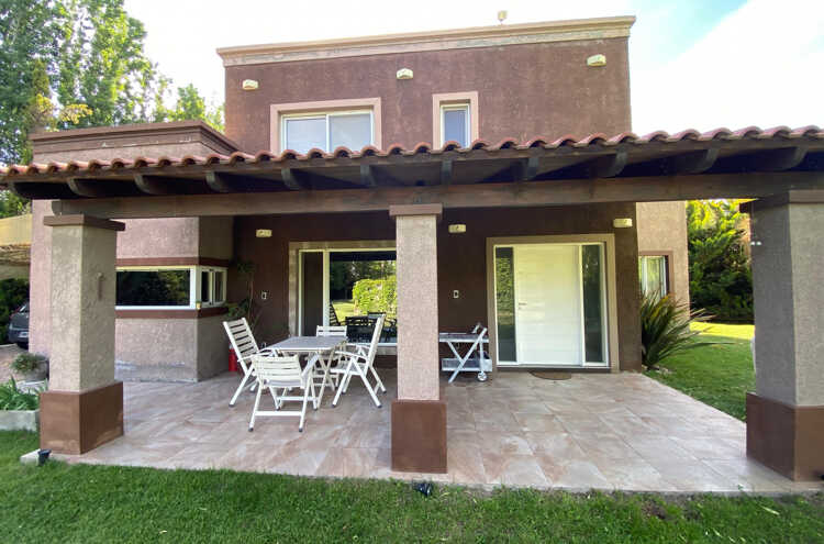 Foto principal de Casa Principal y Cabañas Del Angel en San Rafael