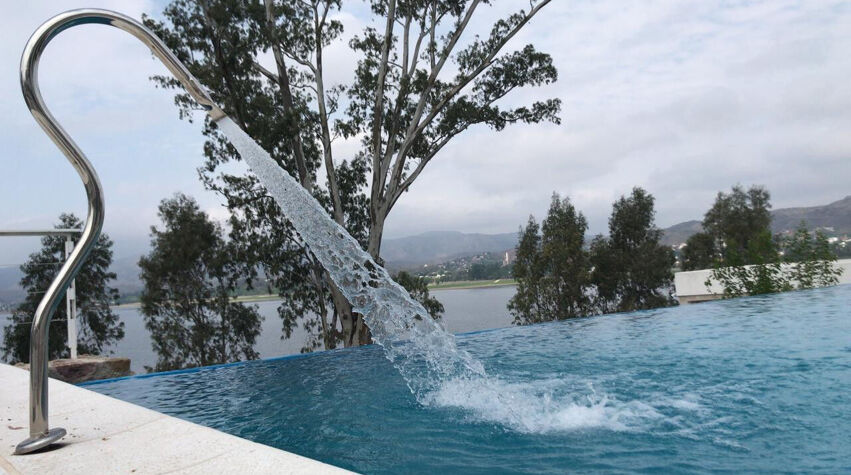 Foto principal de Casa Frente Al Lago En Complejo Palo Blanco en Villa Carlos Paz