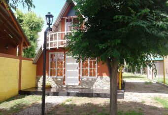 Foto 1 de la galería de Cabañas Junto al Rio en Panaholma