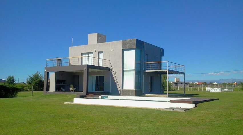 Foto principal de Casa Loft del Lago en Potrero De Garay
