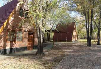 Foto 1 de la galería de Cabañas Valle Dorado en Villa Rumipal