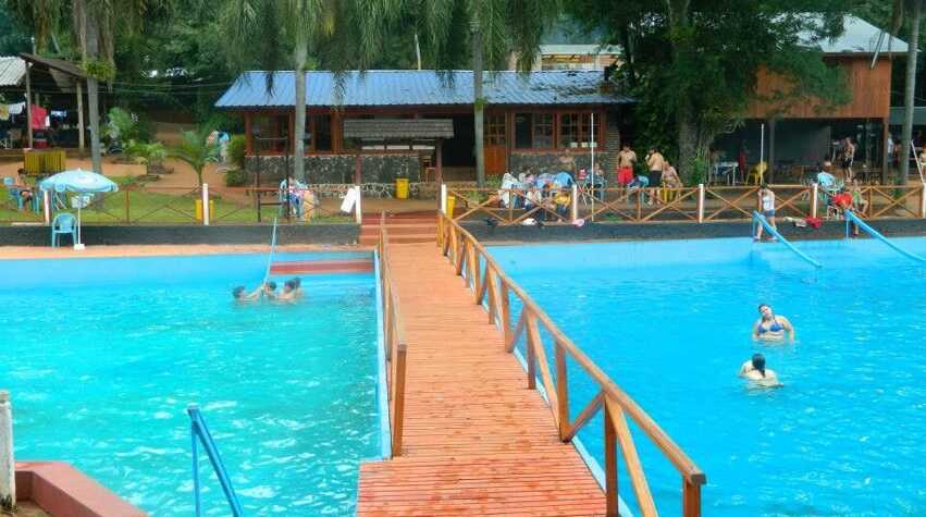 Foto principal de Baden Baden Complejo de Cabañas & Camping en Jardin America