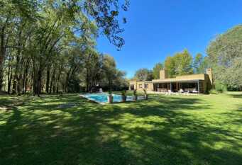 Foto 1 de la galería de casa con jardin villa allende en Villa Allende