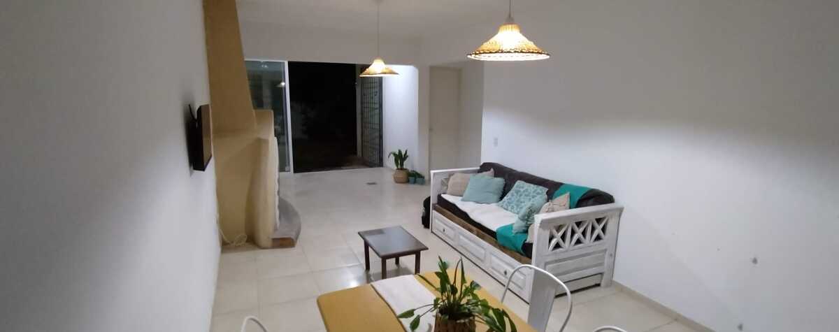 Foto principal de Amplia casa con cochera y jardín, cerca del centro en Guaymallen