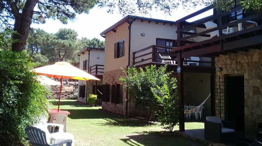 Foto principal de Mirando al Bosque Complejo de Cabañas en Villa Gesell