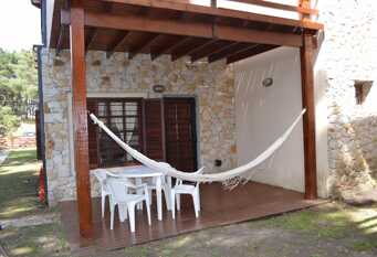 Foto 1 de la galería de Mirando al Bosque Complejo de Cabañas en Villa Gesell