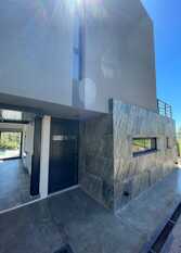 Foto 2 de la galería de Casa Tierra Alta en Villa Carlos Paz