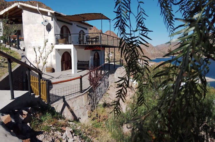 Foto principal de Casa frente al Lago Los Reyunos en San Rafael
