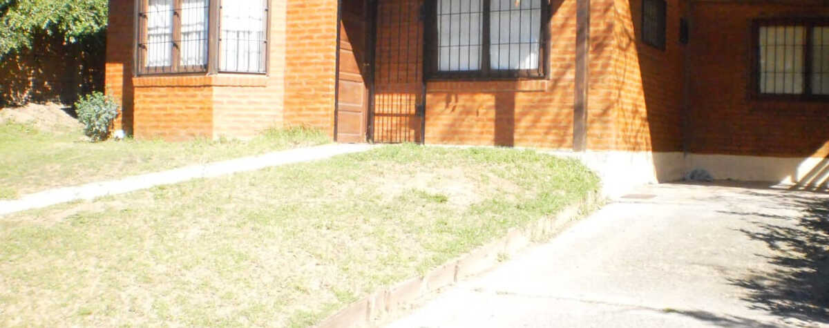 Foto principal de Chalet-Familia en Gesell- 5 Personas en Villa Gesell