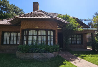 Foto 1 de la galería de Casa Tinta Roja 1 en Villa Gesell