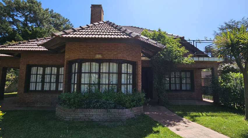 Foto principal de Casa Tinta Roja 1 en Villa Gesell