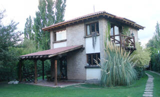 Foto 1 de Residencia en Casa de Artista en Lujan De Cuyo