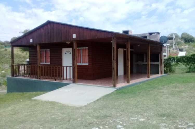 Foto principal de Cabañias Eluney en Villa Parque Síquiman