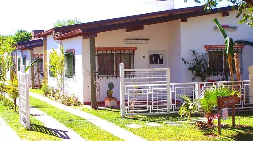 Foto principal de Costa Canal Bungalows en Colón