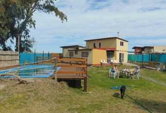 Foto 1 de la galería de Casa de Campo La Maribel en La Lucila Del Mar