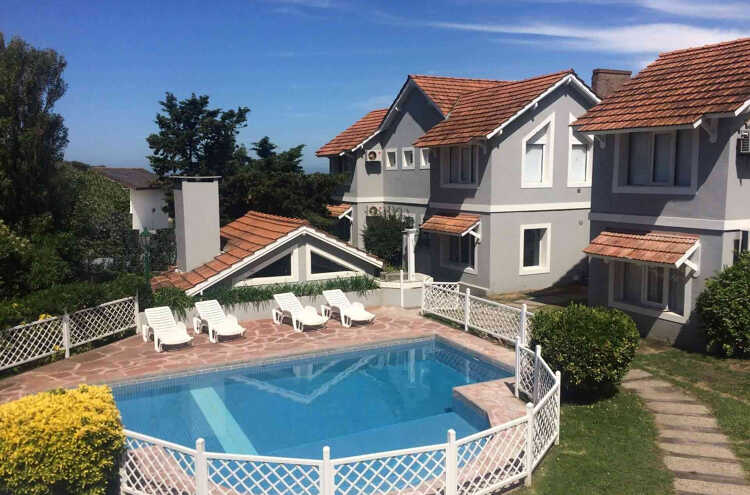 Foto principal de Departamentos La Pérgola c/carpa incluida en Valeria Del Mar