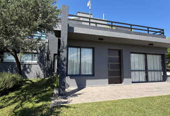 Foto 1 de la galería de Casa barrio cerrado Lomas del Rey en Mayu Sumaj