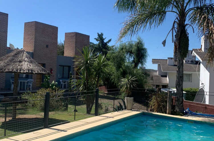 Foto principal de Aguaribay Apart Cabañas en Villa Carlos Paz