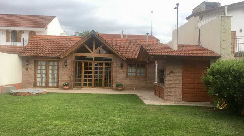 Foto principal de Casa Categoría Mendoza Capital en Ciudad De Mendoza