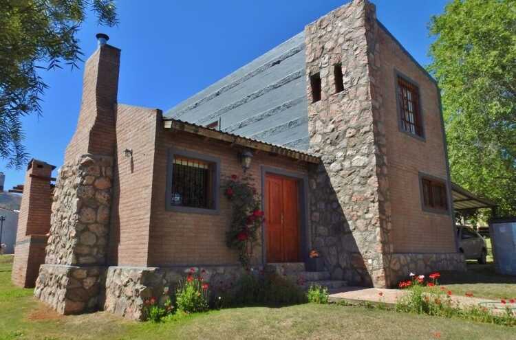 Foto principal de Cabaña Cerro de las Rosas en Villa Giardino
