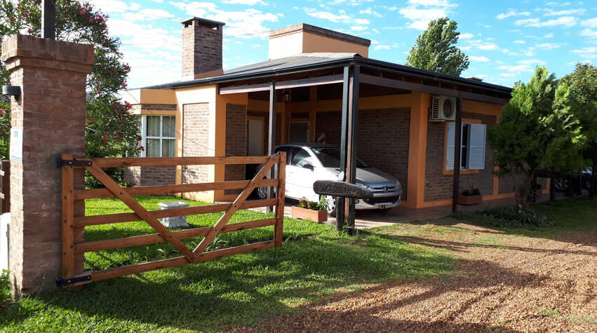 Foto principal de Villa Mía Bungalows en Villa Elisa