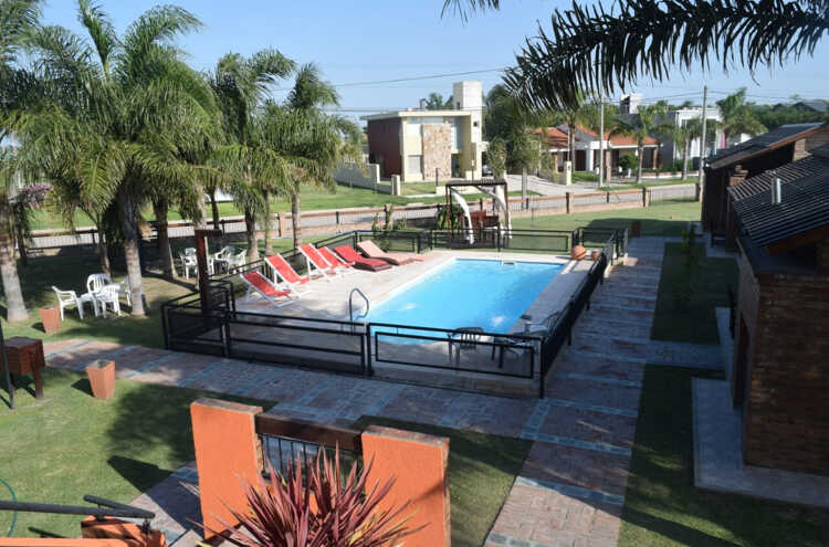 Foto principal de Buenos Momentos Complejo de Cabañas en Miramar