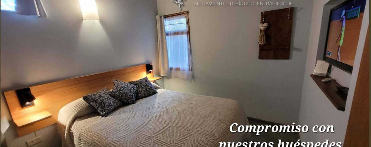 Foto principal de HOSPEDAJE  ROBLE CLARO km7 cerca de Playa Bonita en San Carlos De Bariloche