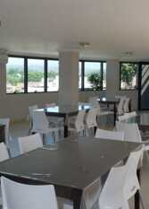 Foto 3 de la galería de Edificio Constantino III Departamentos de 1 y 2 Dormitorios en Villa Carlos Paz