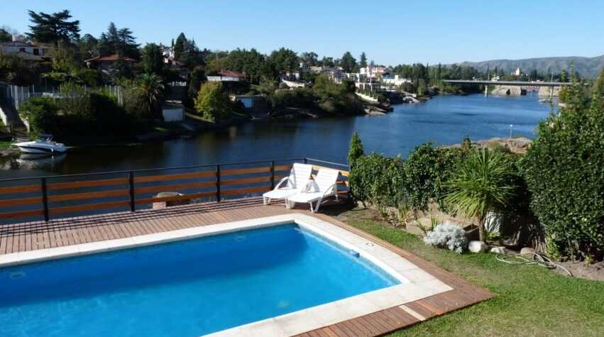 Foto principal de Casa & Departamento La Ponderosa en Villa Carlos Paz